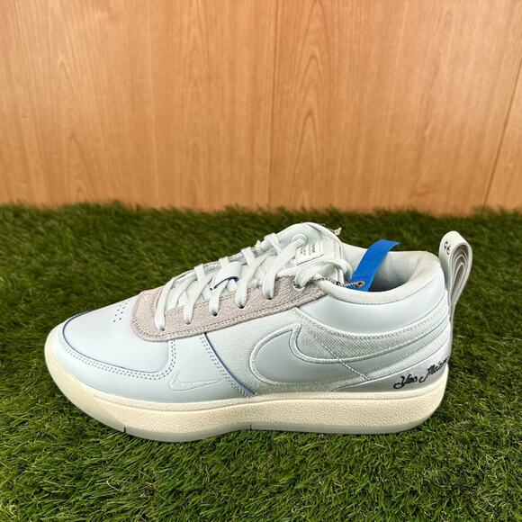 Athletic_Shoes